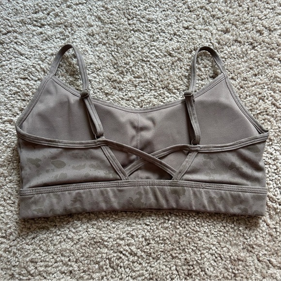 Alphalete Brown Pebble Print Surface Limitless Sports Bra Size Small - Picture 3 of 4